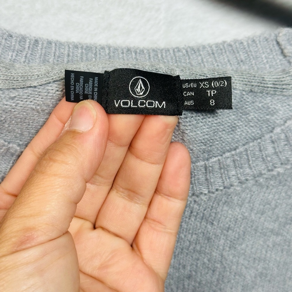 Volcom Light Gray Crewneck Raglan Sweater - Picture 4 of 7